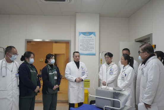 ‌生命至上 协作共赢 | 成都青城山医院急诊科与放射科联合开展碘过敏抢救应急演练